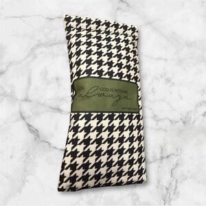 Readers 2.50 in a inspirational Houndstooth Black and White Sunglasses Pouch NWT